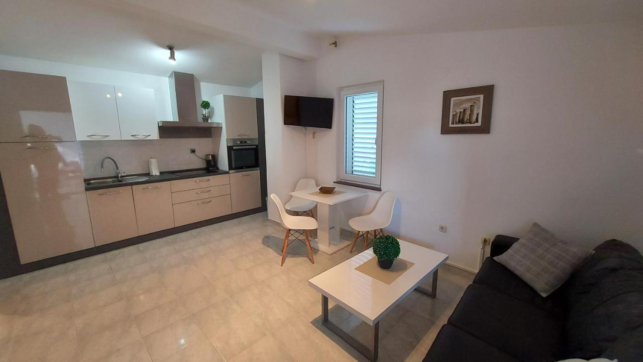 Soline Ada Apartamento Pjescana Uvala Exterior foto