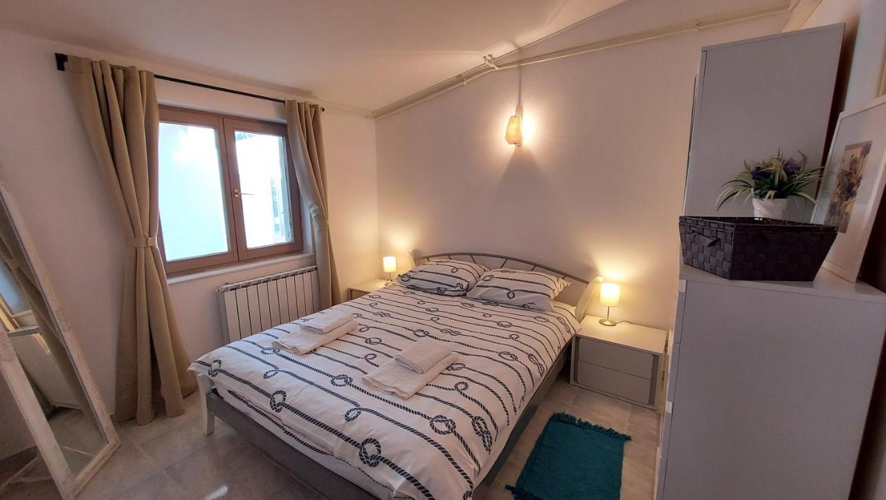 Soline Ada Apartamento Pjescana Uvala Exterior foto