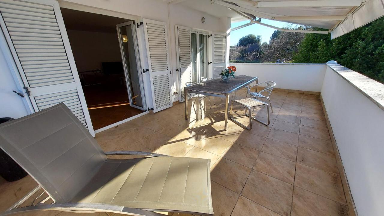 Soline Ada Apartamento Pjescana Uvala Exterior foto
