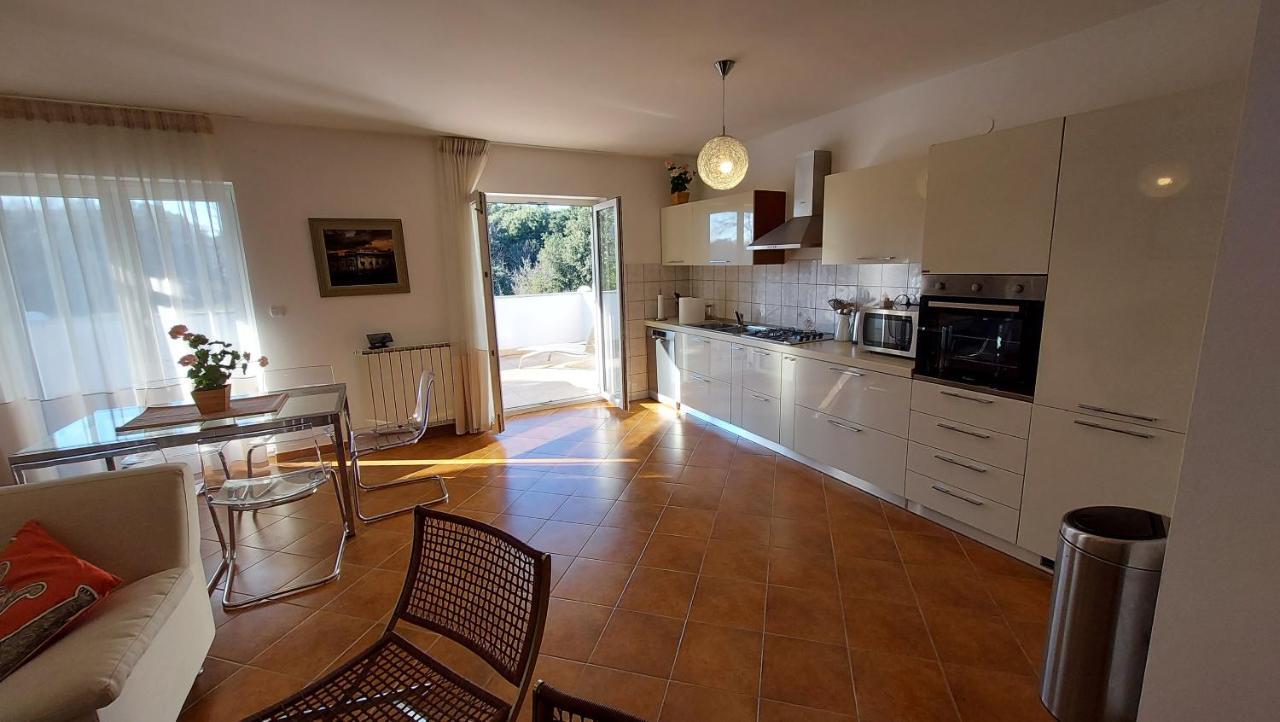 Soline Ada Apartamento Pjescana Uvala Exterior foto