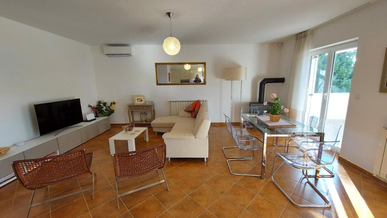 Soline Ada Apartamento Pjescana Uvala Exterior foto